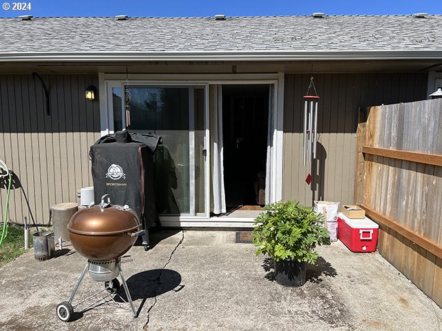 1076 Raffon Court Southeast Salem, OR 97317 - Photo 21 of 25 Gallery Image 21