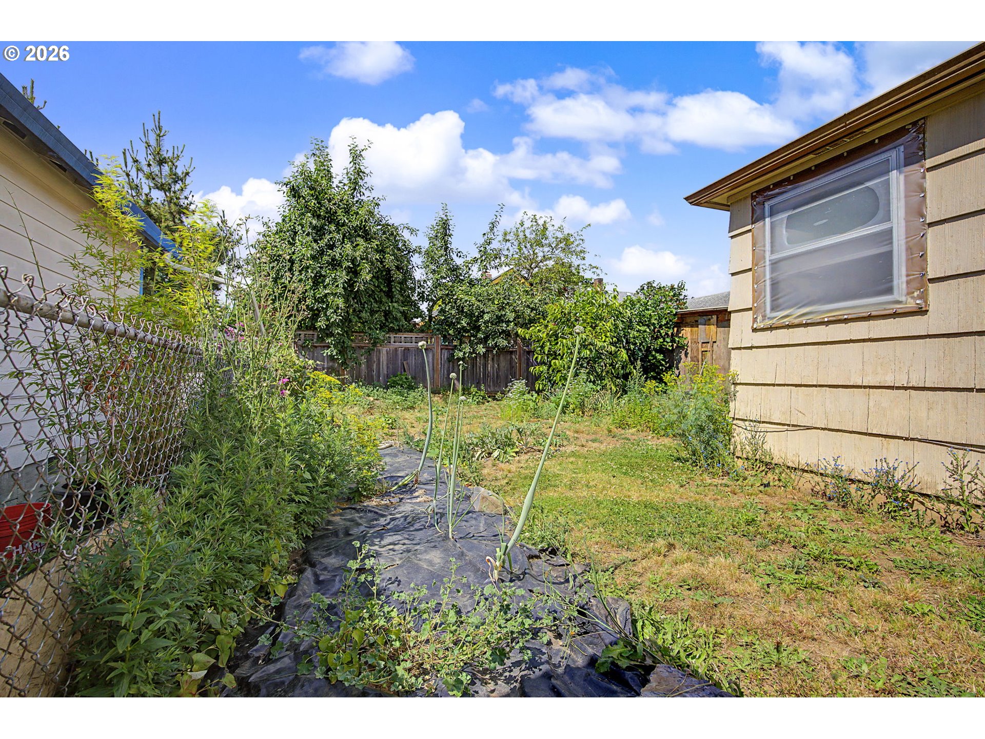 7441 Southeast Rural Street Portland, OR 97206 - Photo 41 of 47 Yard
