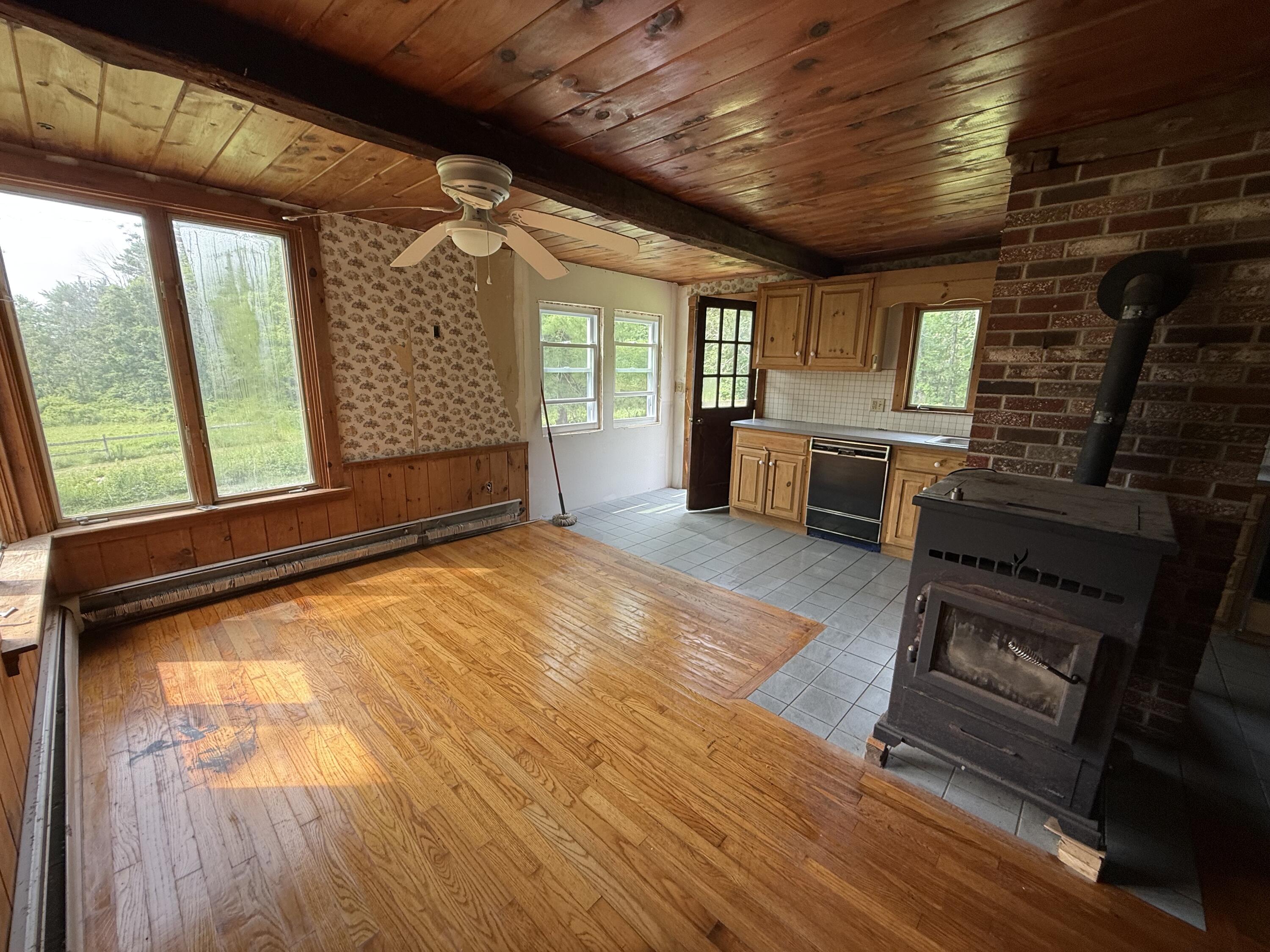 254 Sunset Road Sanford, ME 04083 - Photo 9 of 44 IMG_8598