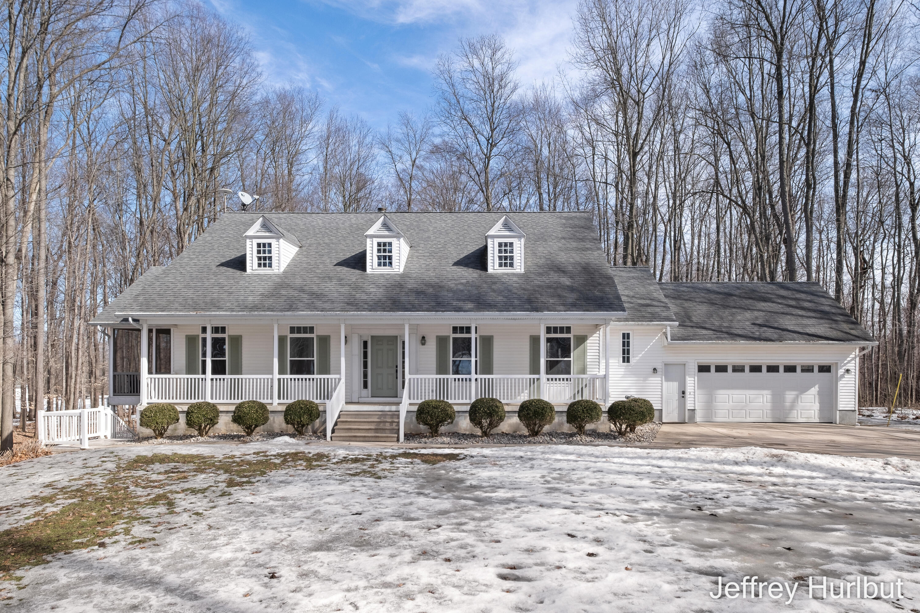 2194 Marquette Road Ionia, MI 48846 - Photo 3 of 37 Photo-1