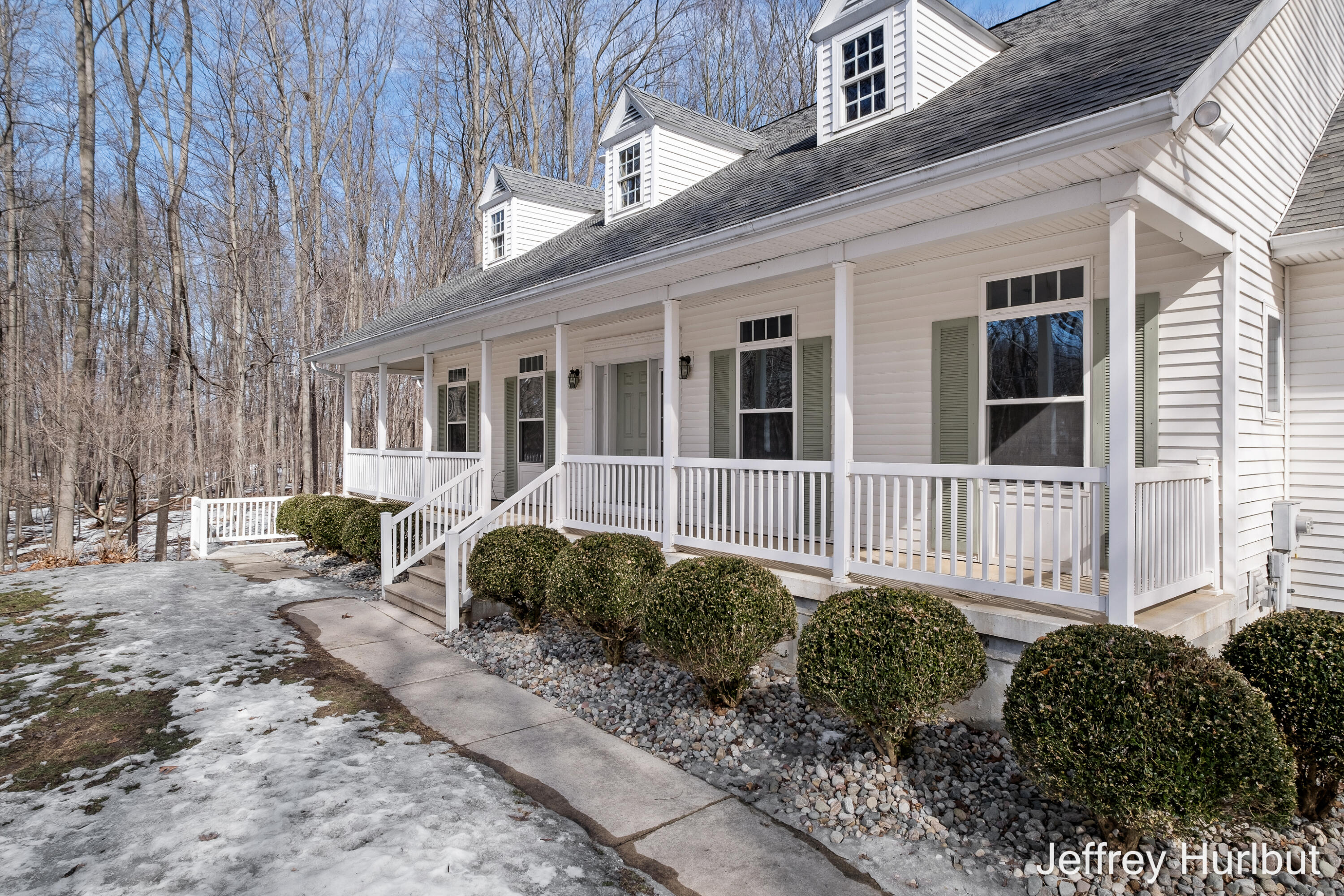 2194 Marquette Road Ionia, MI 48846 - Photo 5 of 37 Photo-3