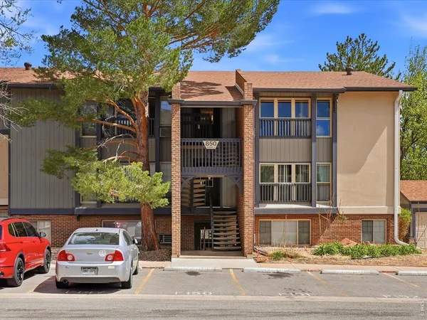 $260,000 | 850 West Moorhead Circle, Unit 3E, Boulder, CO 80305