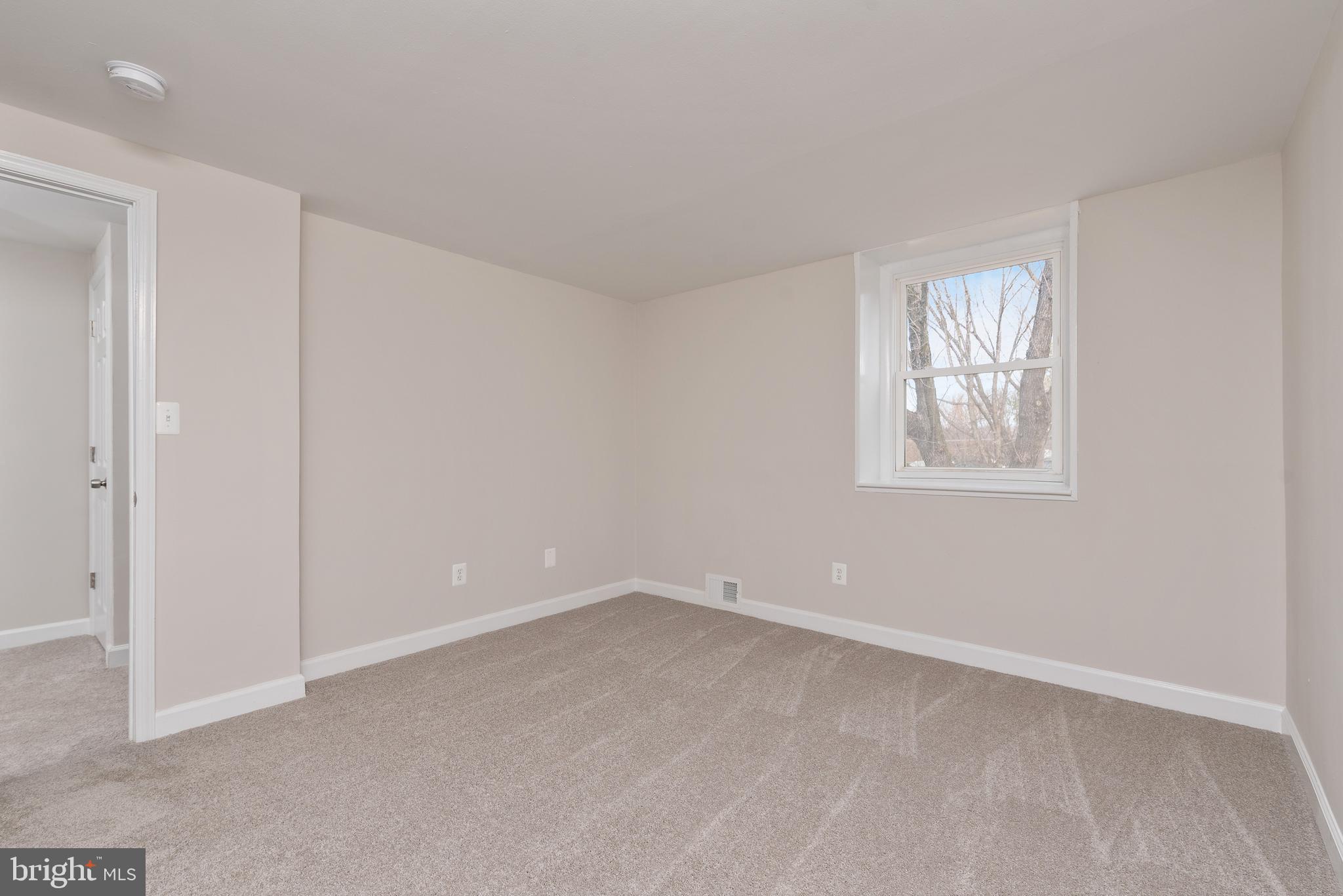 8014 Sheriff Road Landover, MD 20785 - Photo 13 of 27