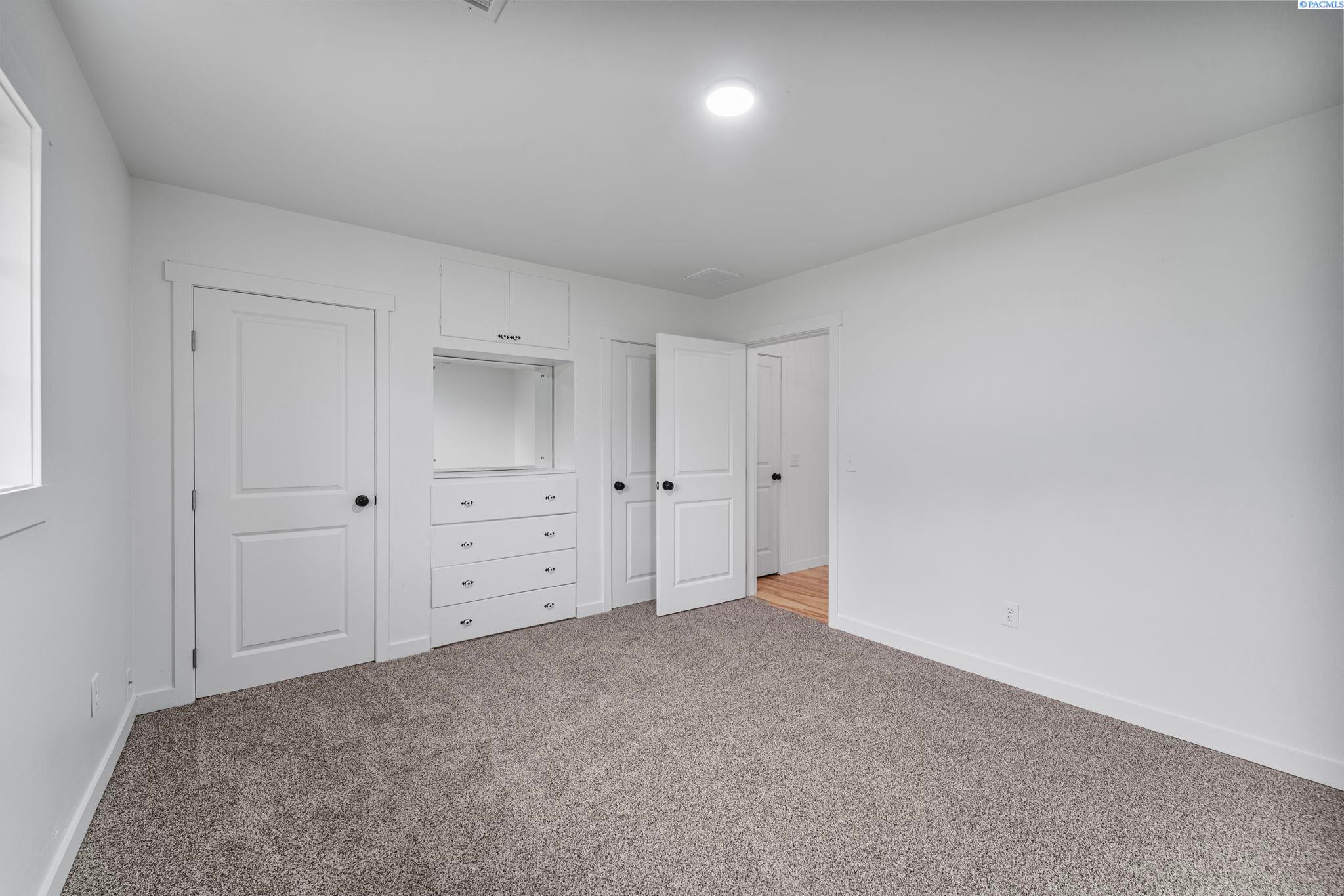 228105 East Game Farm Road Kennewick, WA 99337 - Photo 13 of 29 Gallery Image 13
