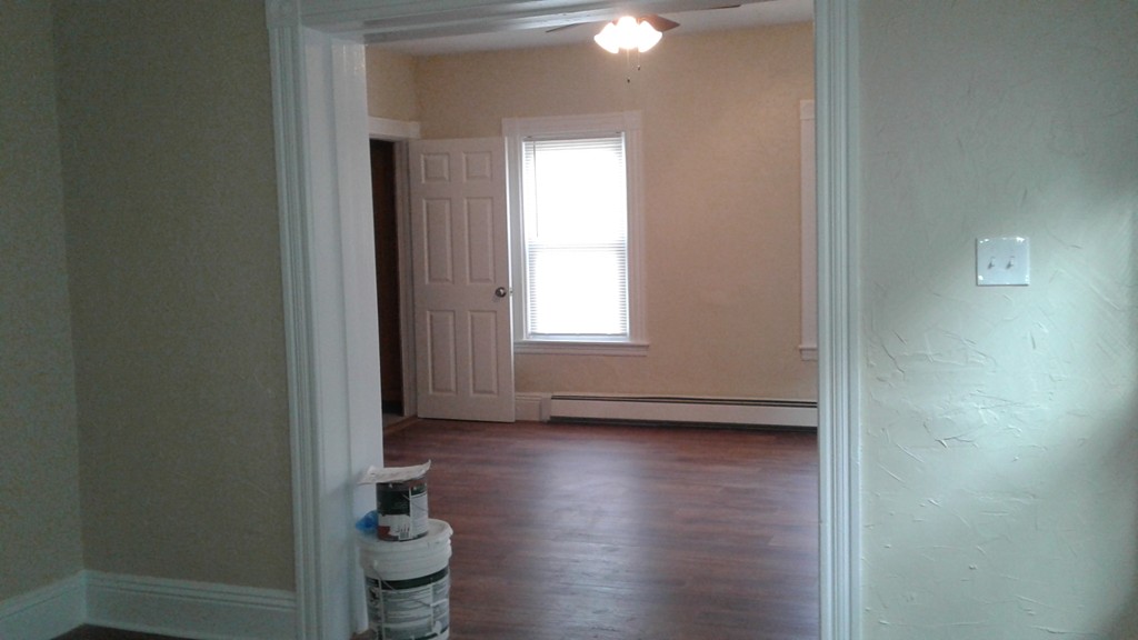 13 Falmouth Street Worcester, MA 01607 - Photo 2 of 8 Gallery Image 2