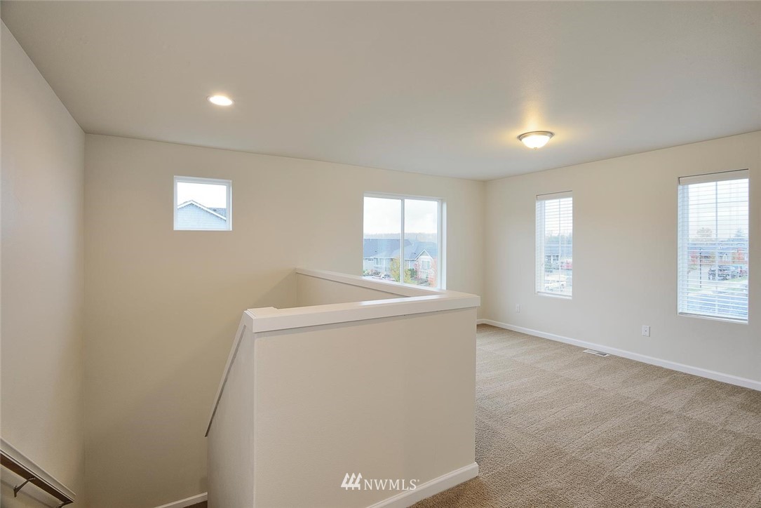 3209 Loch Ness Loop Mount Vernon, WA 98273 - Photo 6 of 12