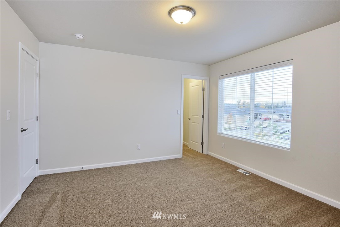 3209 Loch Ness Loop Mount Vernon, WA 98273 - Photo 10 of 12