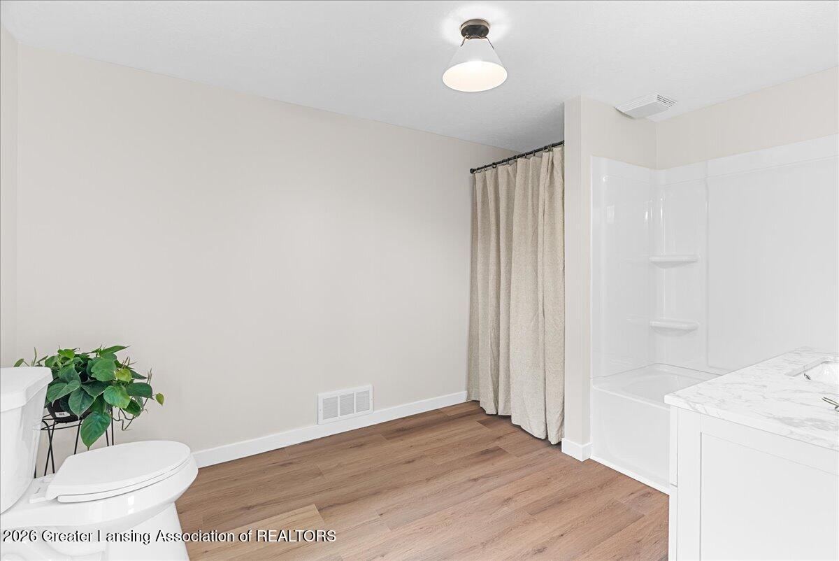 903 East State Street St. Johns, MI 48879 - Photo 20 of 38 25-Media Jett - 20