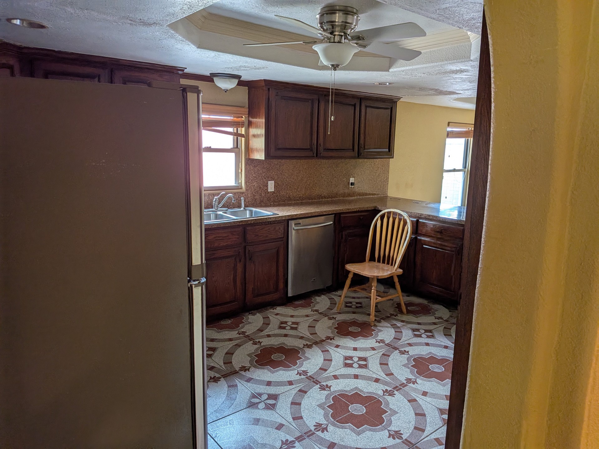 807 Ruth Street Baytown, TX 77520 - Photo 11 of 36