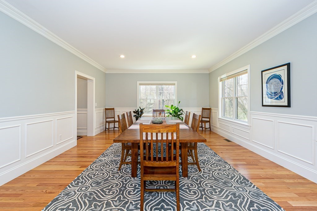 137 Maple Street, Unit 137 Needham, MA 02492 - Photo 11 of 31 Gallery Image 11