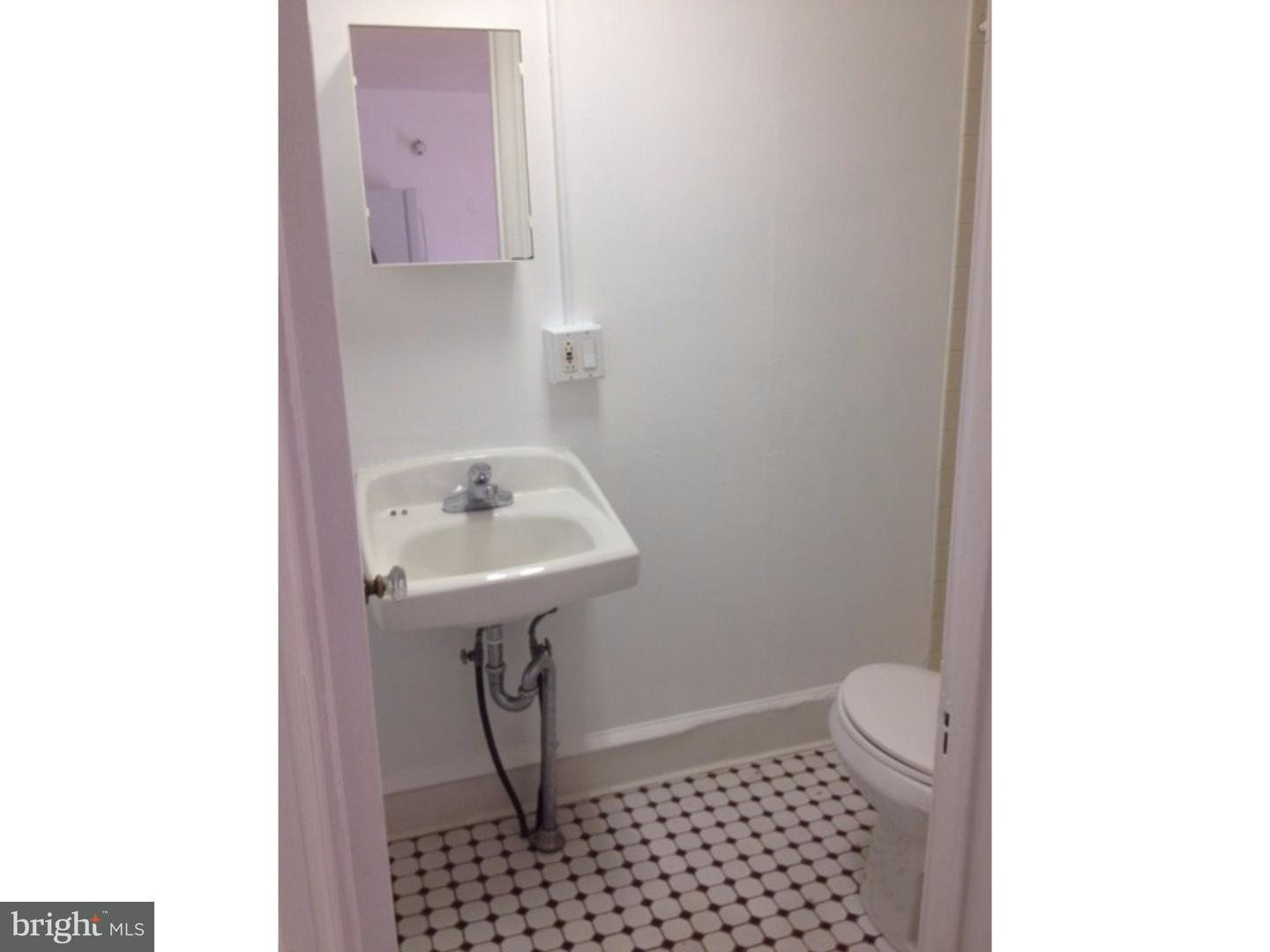 8017-21 Winston Road Philadelphia, PA 19118 - Photo 17 of 20 Gallery Image 17