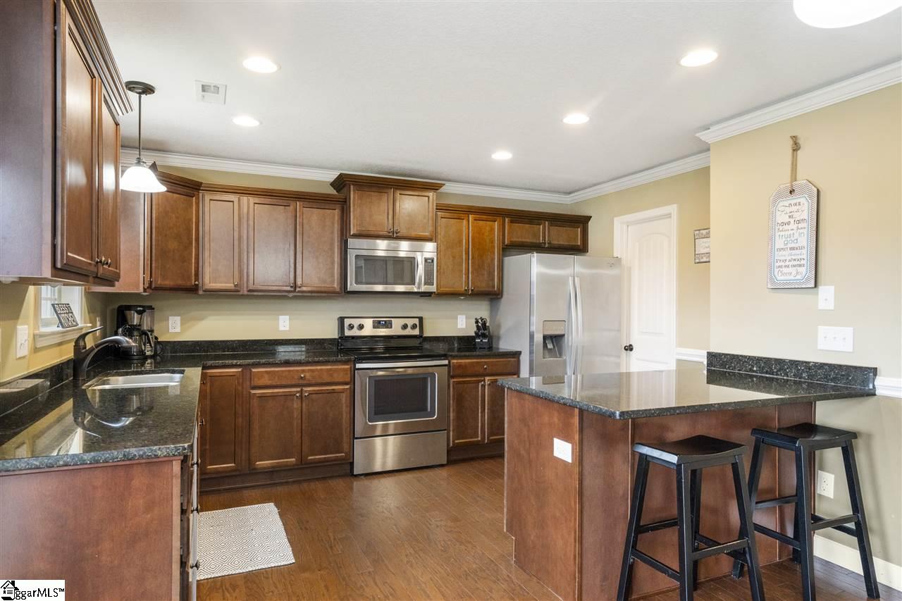 607 Marchbanks Road Boiling Springs, SC 29316 - Photo 4 of 30 Gallery Image 4