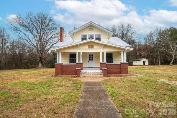 $329,900 | 2645 Kool Park Road Northeast, Hickory, NC 28601