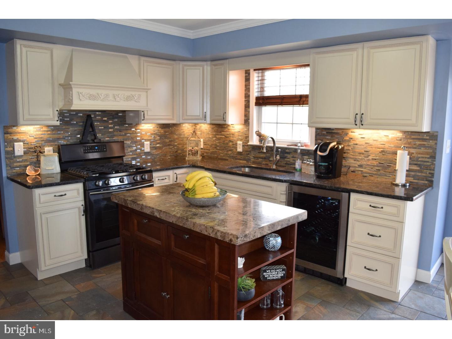 16 Gibraltar Road Reading, PA 19606 - Photo 8 of 25 Gallery Image 8