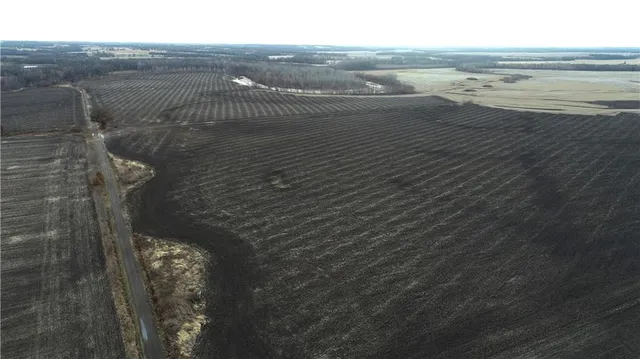 $3,156,000 | 2 137th Street, Pattonsburg, MO 64670