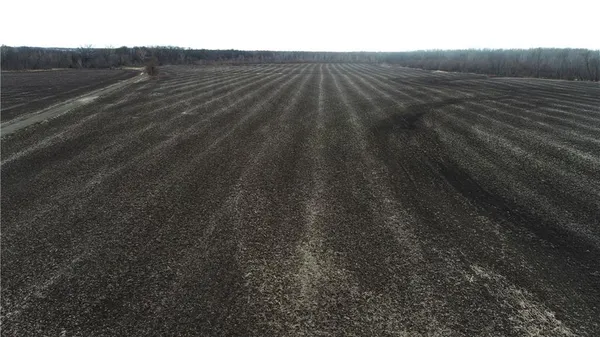 $2,761,500 | 2 137th Street, Pattonsburg, MO 64670