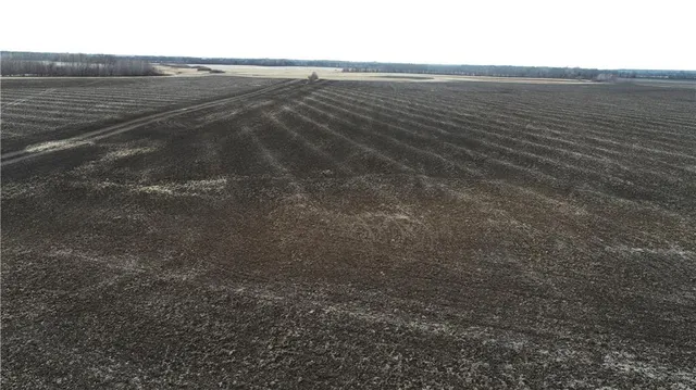 $3,156,000 | 2 137th Street, Pattonsburg, MO 64670