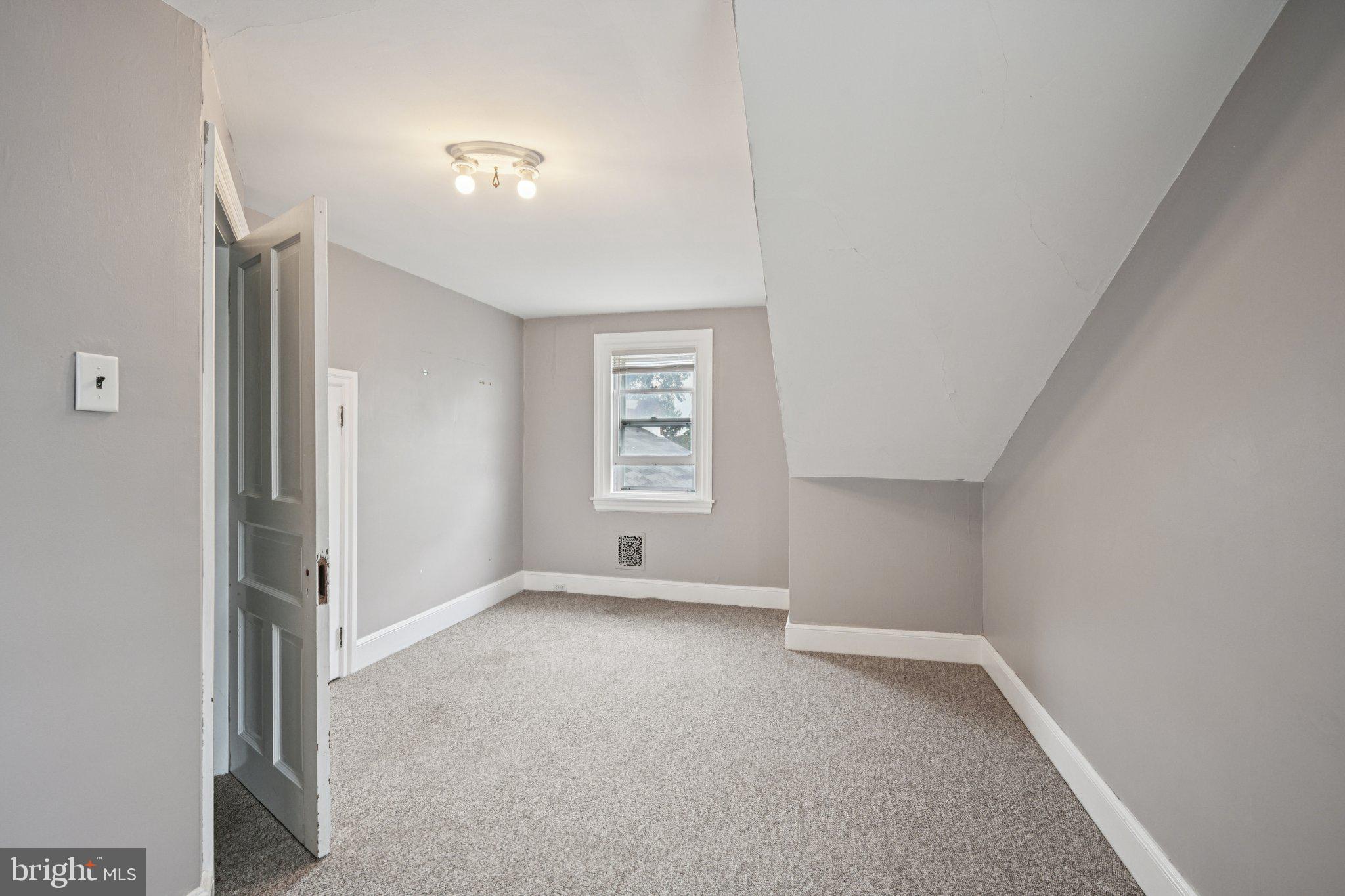 8029 Pine Road Philadelphia, PA 19111 - Photo 35 of 45 Gallery Image 35