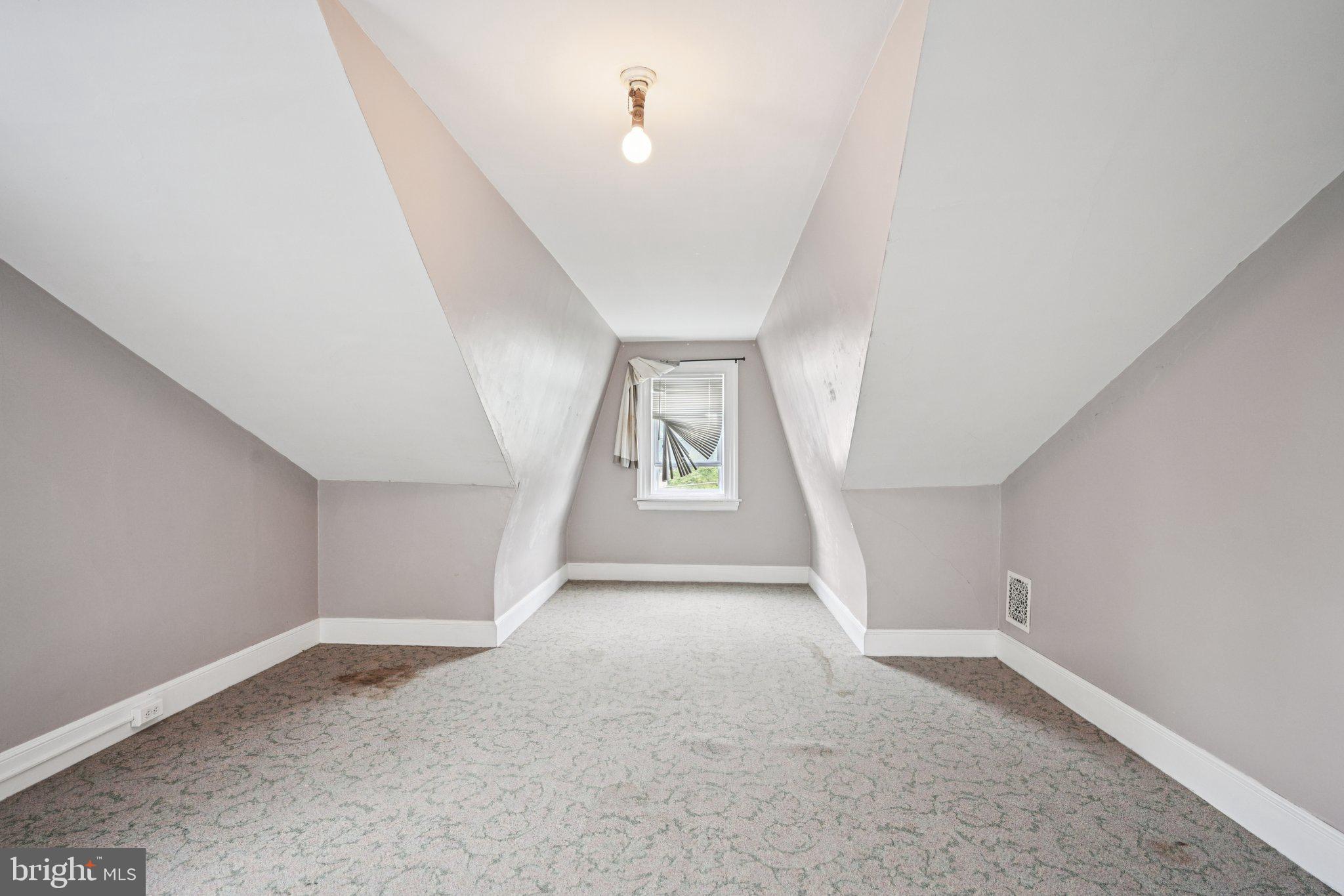 8029 Pine Road Philadelphia, PA 19111 - Photo 36 of 45 5th bedroom on 3rd floor