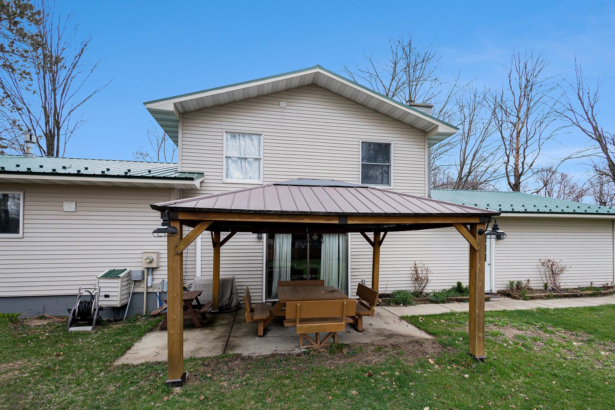 2441 Tamara Road Kalkaska, MI 49646 - Photo 31 of 66 1933219-78a99ba6-0011-4eb0-a0a7-88a6d8677e38.JPG