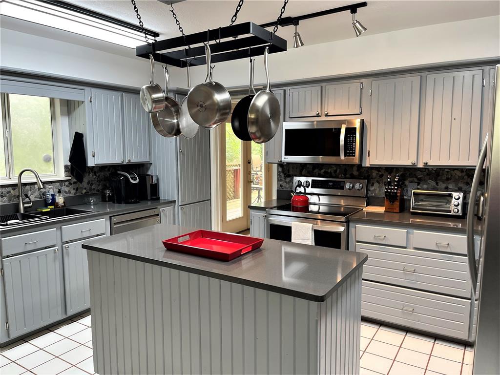 204 Fcr 261 Oakwood Tx  