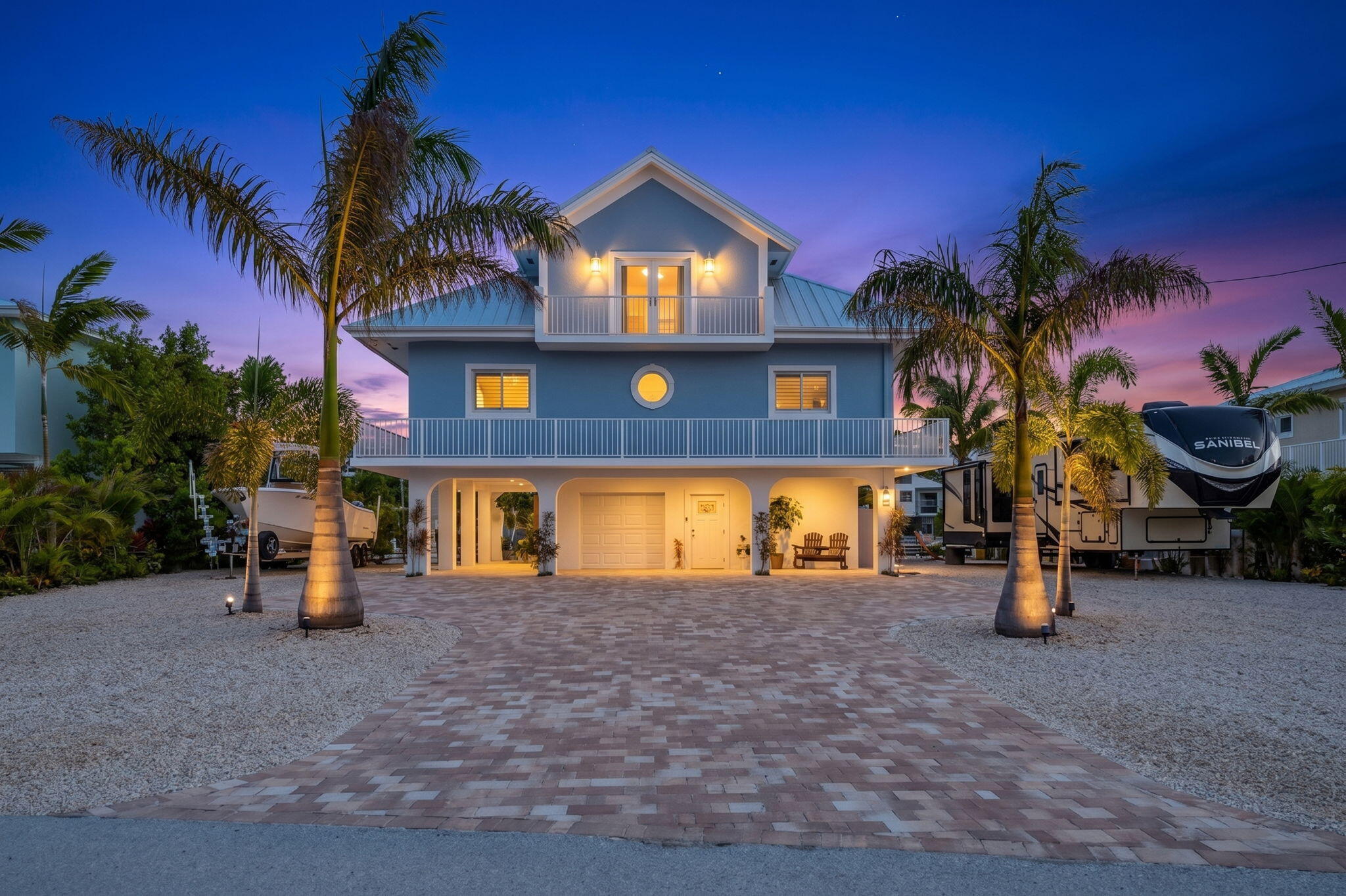 24 Mutiny Place Key Largo, FL 33037 - Photo 6 of 69 front view of a house with a street