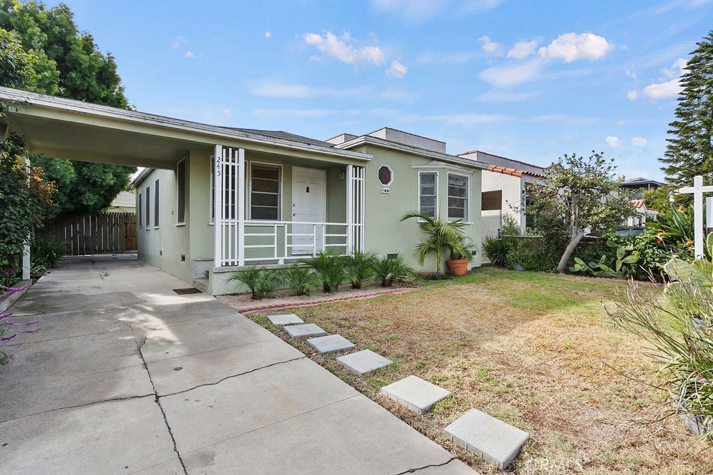 245 Ruth Avenue Venice, CA 90291 - Photo 4 of 38