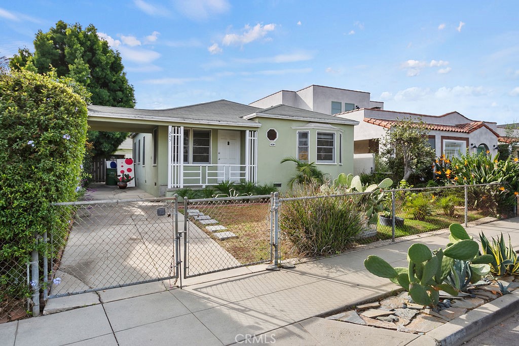 245 Ruth Avenue Venice, CA 90291 - Photo 5 of 38