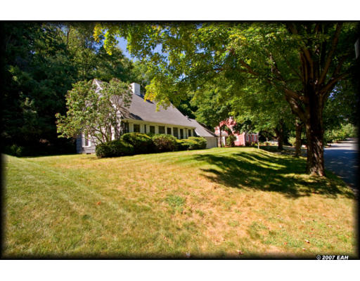 1 Ardmore Road Worcester, MA 01609 - Photo 2 of 17 Gallery Image 2