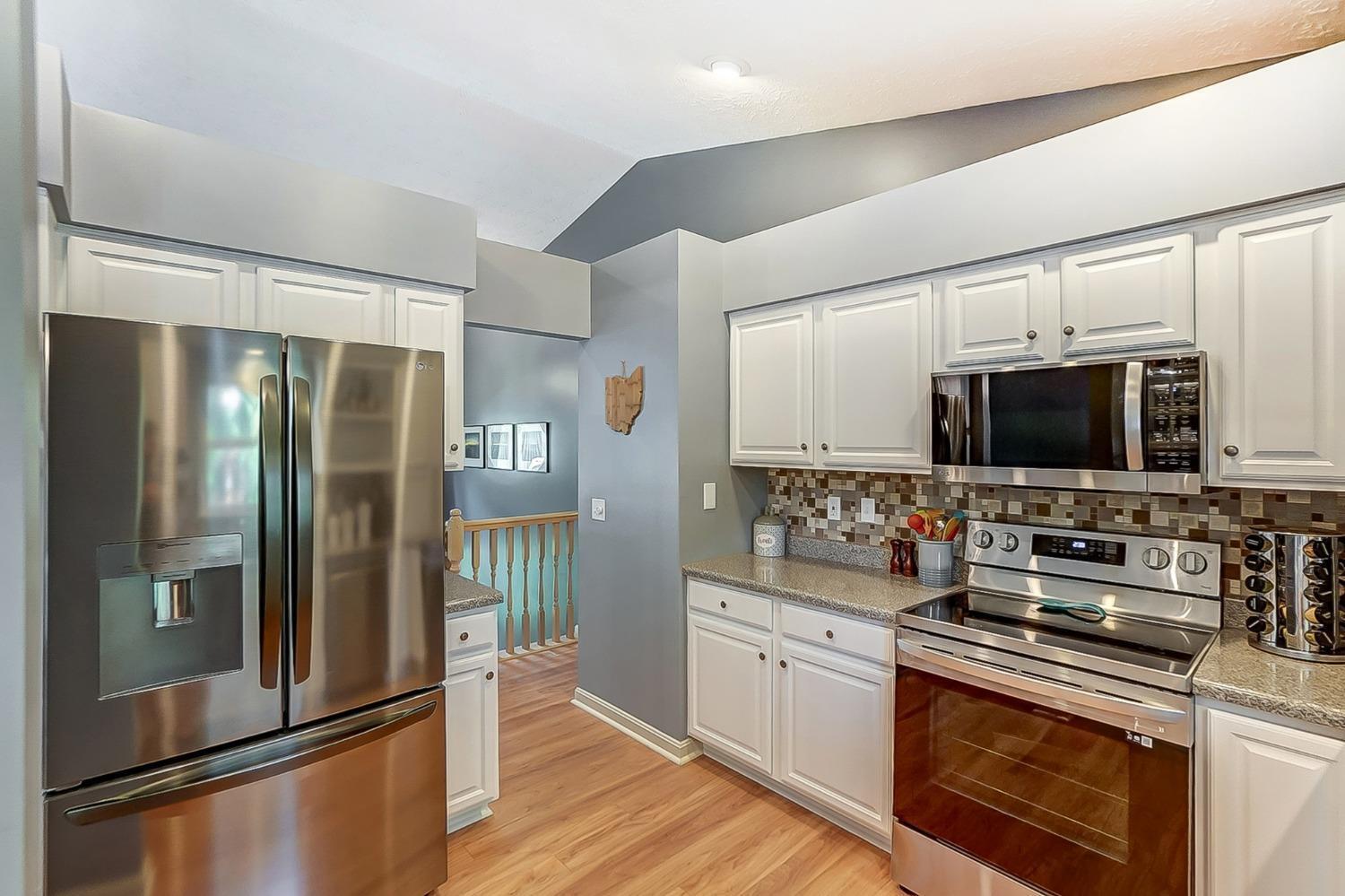 6747 Daleview Road Cincinnati, OH 45247 - Photo 13 of 41