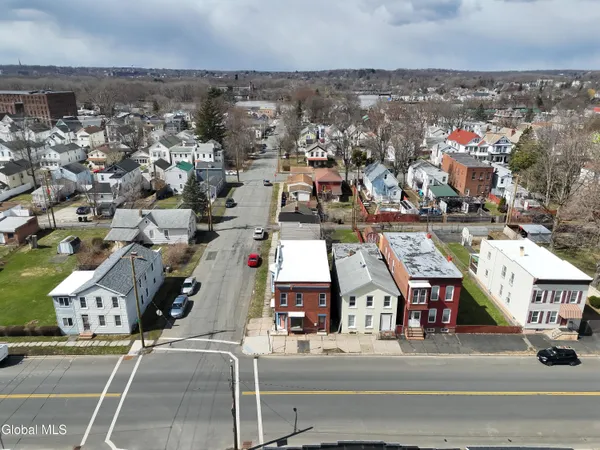 $149,900 | 793 5th Avenue, Troy, NY 12182