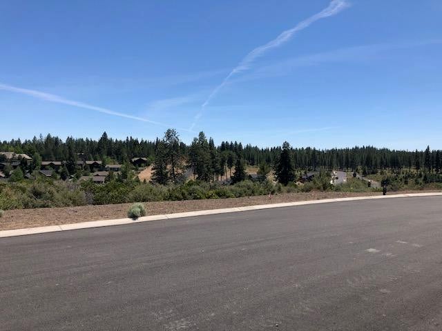 33 Outrider Loop Bend, OR 97702 - Photo 2 of 6 IMG_9927