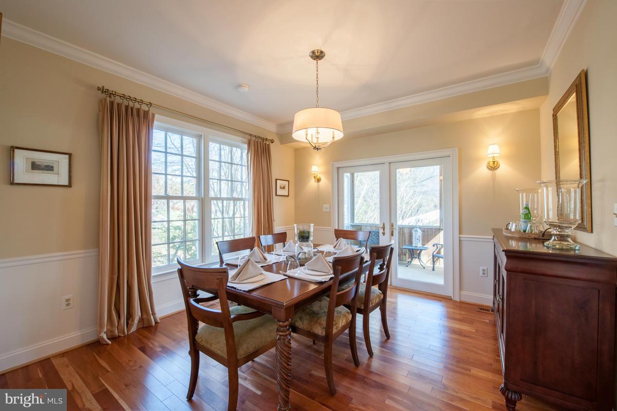 3433 Hidden River View Road Annapolis, MD 21403 - Photo 11 of 30 Dining Room