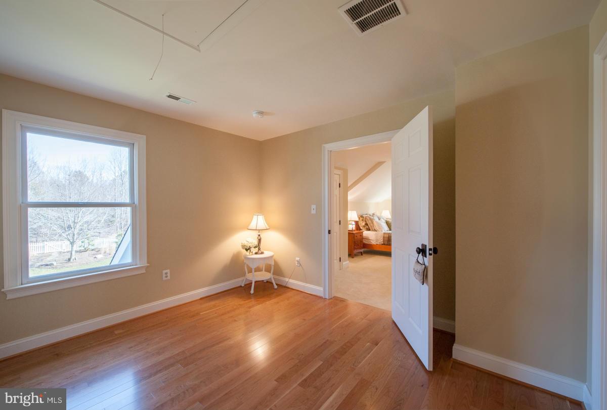 3433 Hidden River View Road Annapolis, MD 21403 - Photo 22 of 30 Bedroom