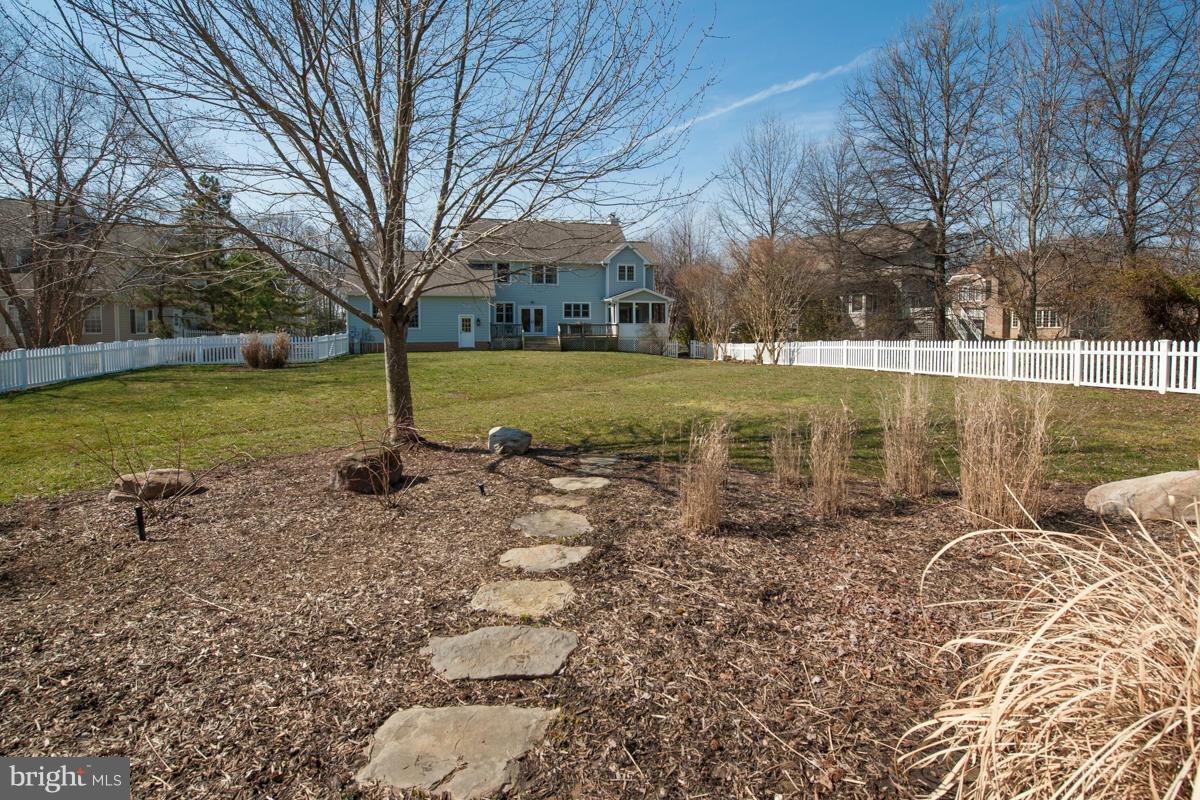 3433 Hidden River View Road Annapolis, MD 21403 - Photo 28 of 30 Exterior (Rear)