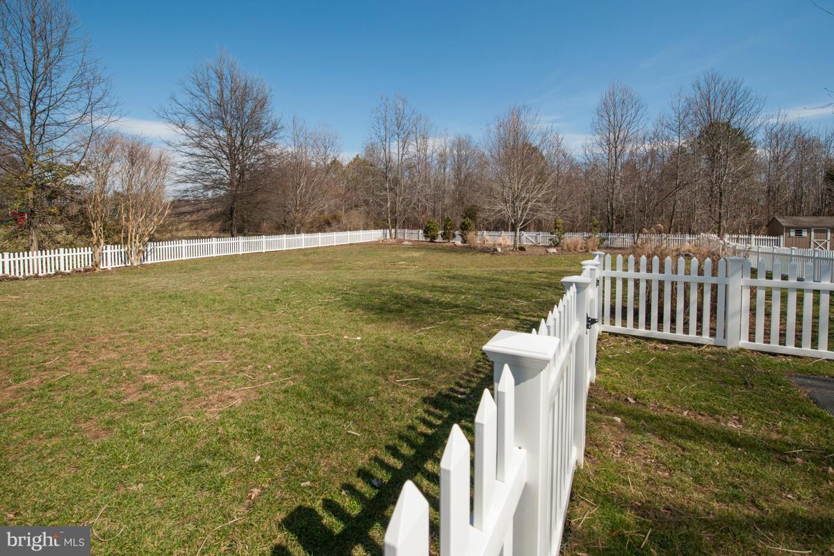 3433 Hidden River View Road Annapolis, MD 21403 - Photo 29 of 30 Exterior (Rear)