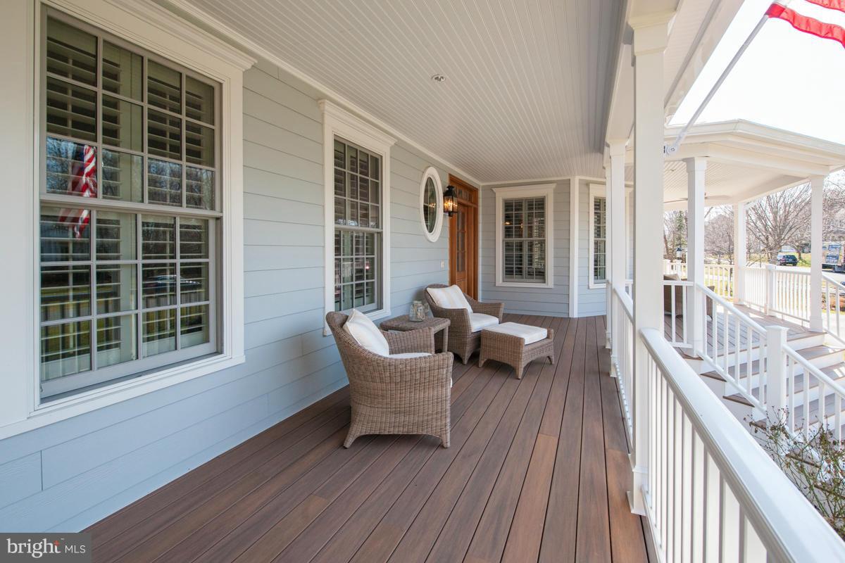 3433 Hidden River View Road Annapolis, MD 21403 - Photo 5 of 30 Exterior (Front)