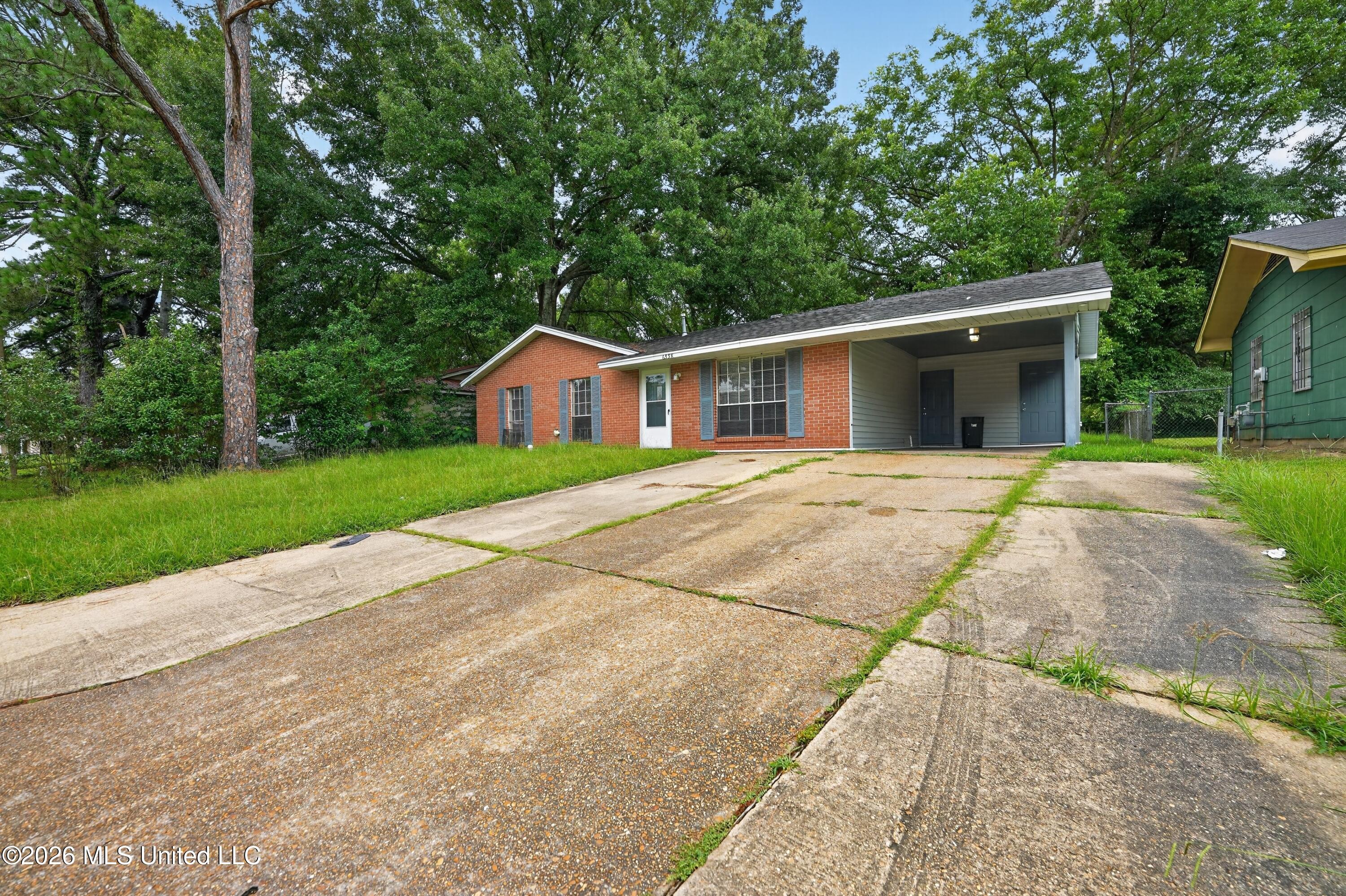 6558 Van Buren Road Jackson, MS 39213 - Photo 4 of 39 04_6558_Van_Buren_Rd-Exterior-9084