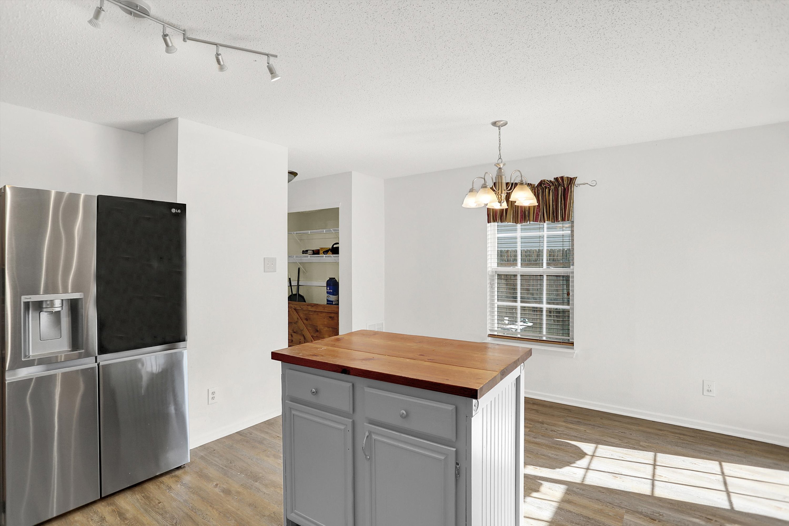 8274 South Midnight Drive Pendleton, IN 46064 - Photo 15 of 51