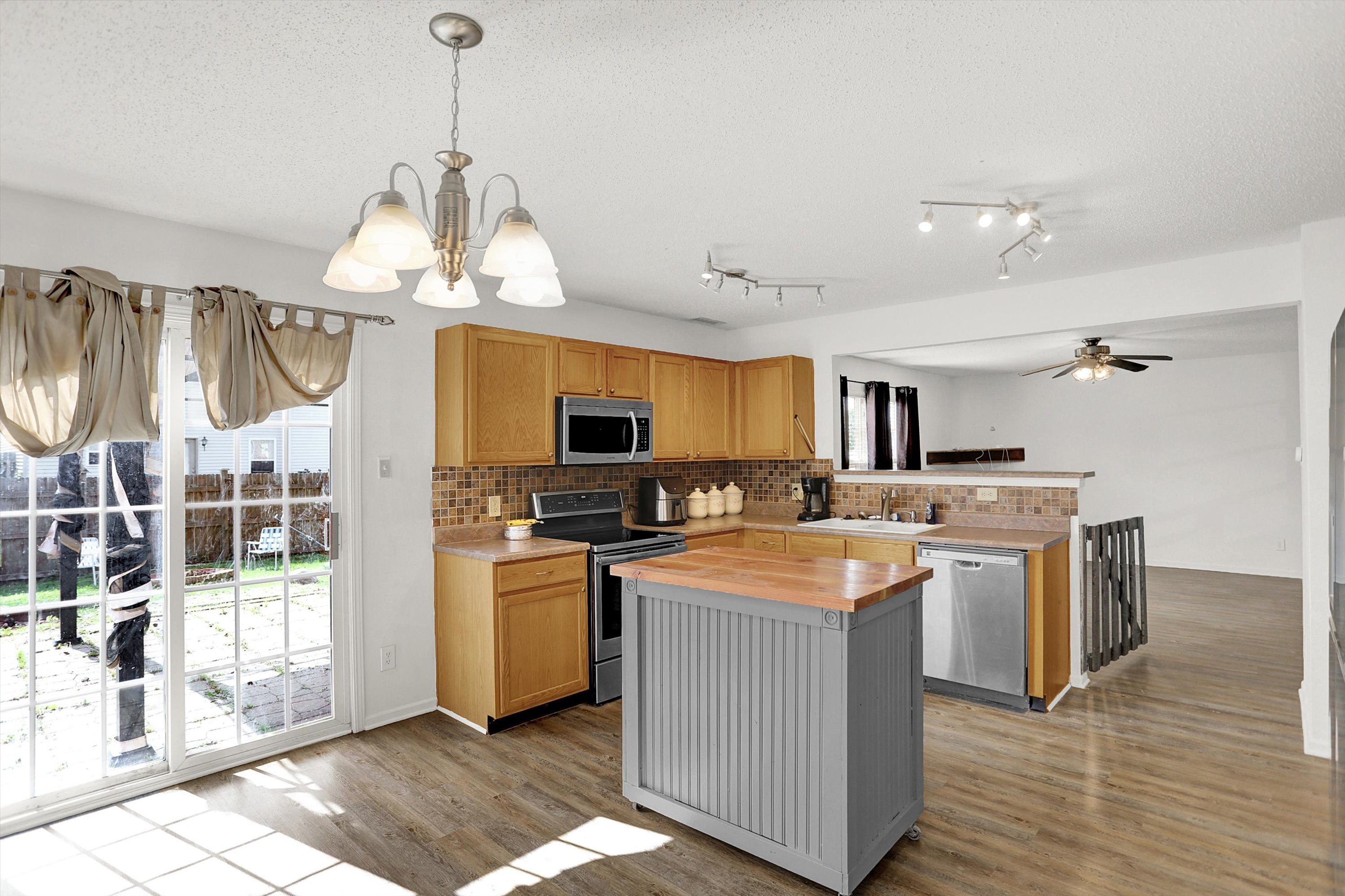 8274 South Midnight Drive Pendleton, IN 46064 - Photo 16 of 51