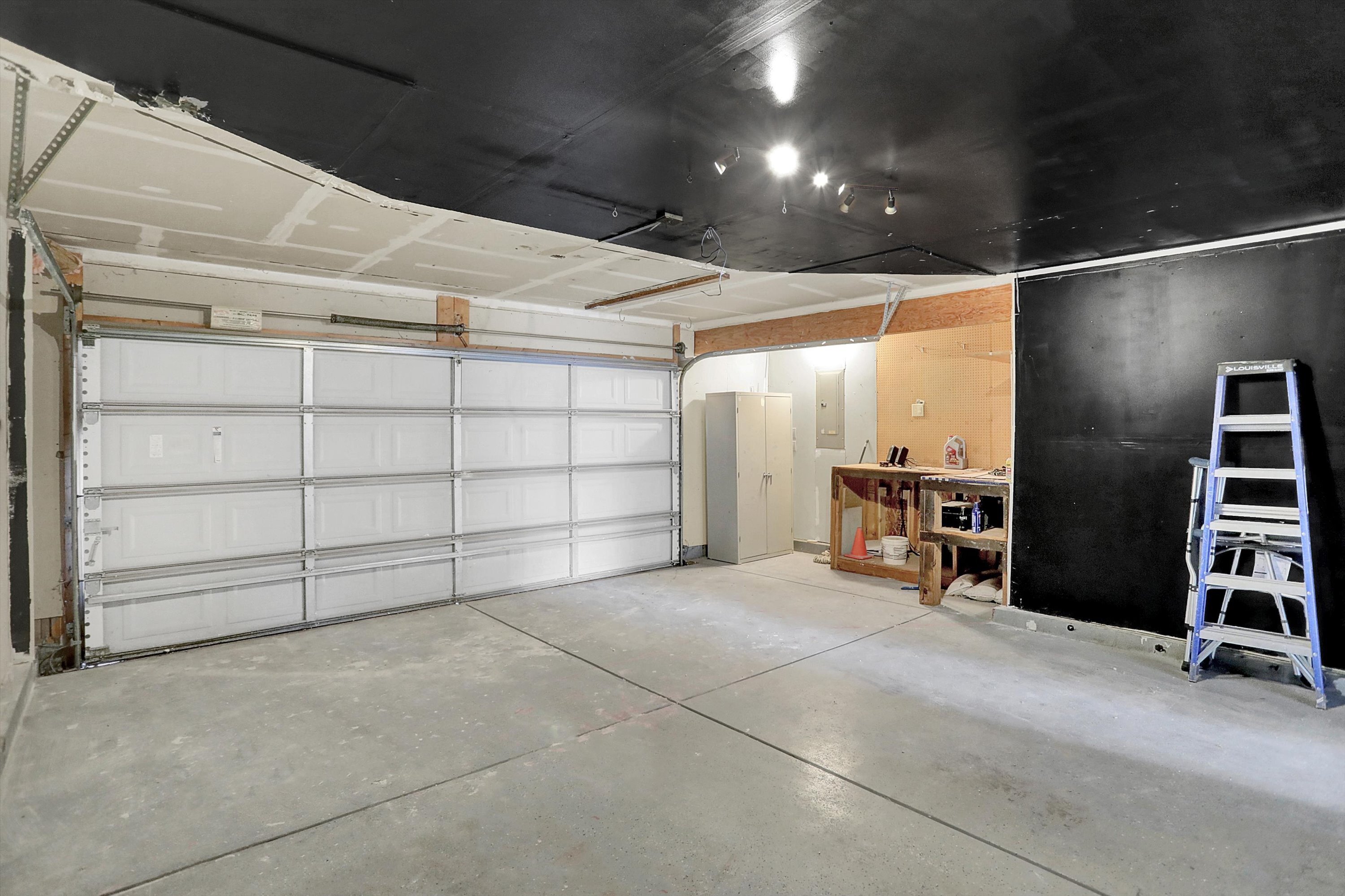 8274 South Midnight Drive Pendleton, IN 46064 - Photo 35 of 51