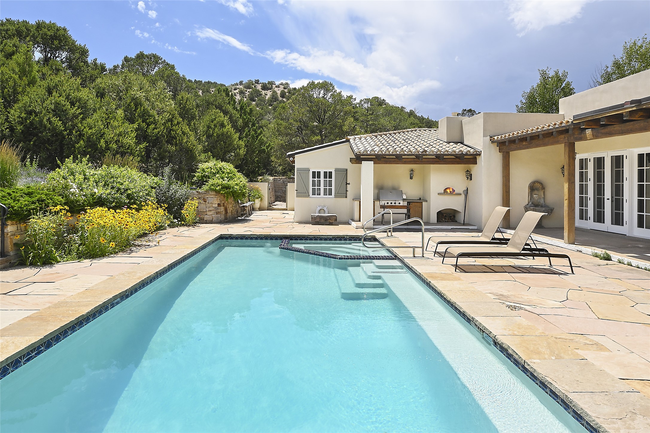 37 Rancho Escondido Santa Fe, NM 87506 - Photo 22 of 36