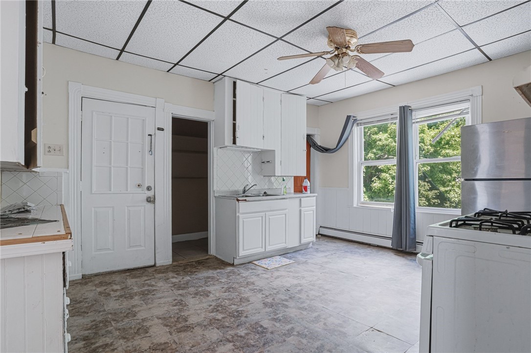 913 Social Street Woonsocket, RI 02895 - Photo 12 of 41