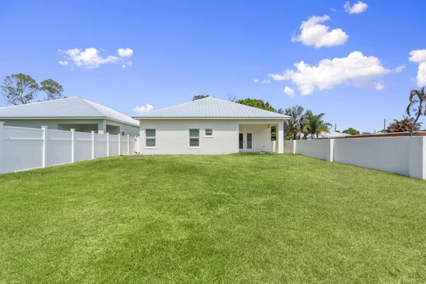$629,000 | 1004 Southwest 35th Street, Palm City, FL 34990