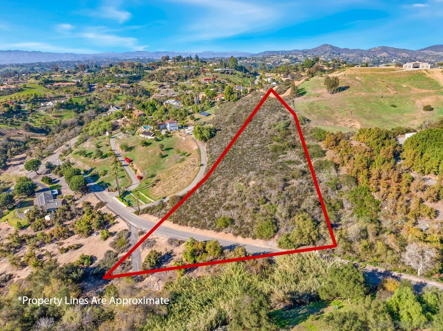 3770 Peony Drive, Unit 20 Fallbrook, CA 92028 - Photo 2 of 15
