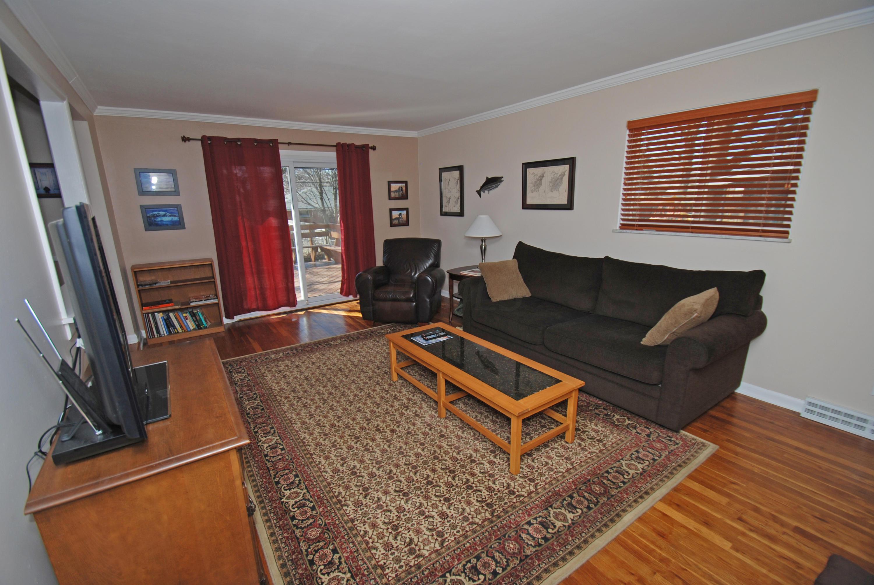4459 Okell Road Columbus, OH 43224 - Photo 3 of 17 Gallery Image 3