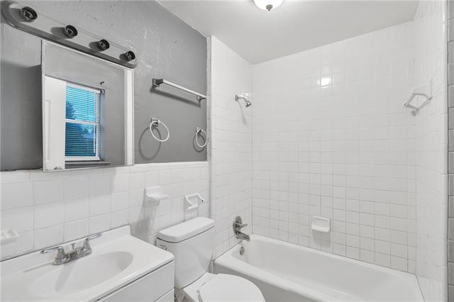 1356 Flanders Street New Orleans, LA 70114 - Photo 9 of 37
