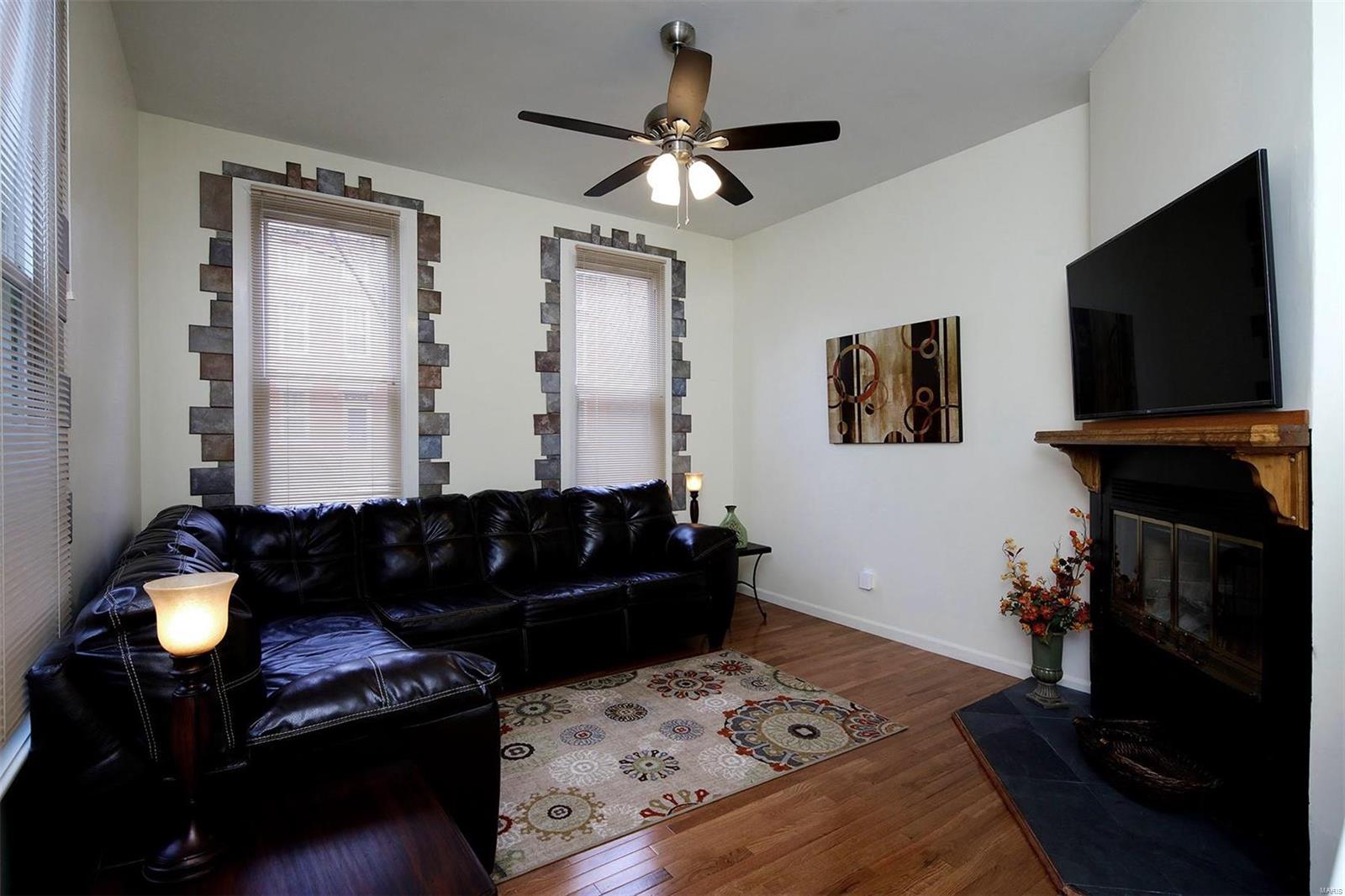 932 Rutger Street St. Louis, MO 63104 - Photo 3 of 17 Gallery Image 3