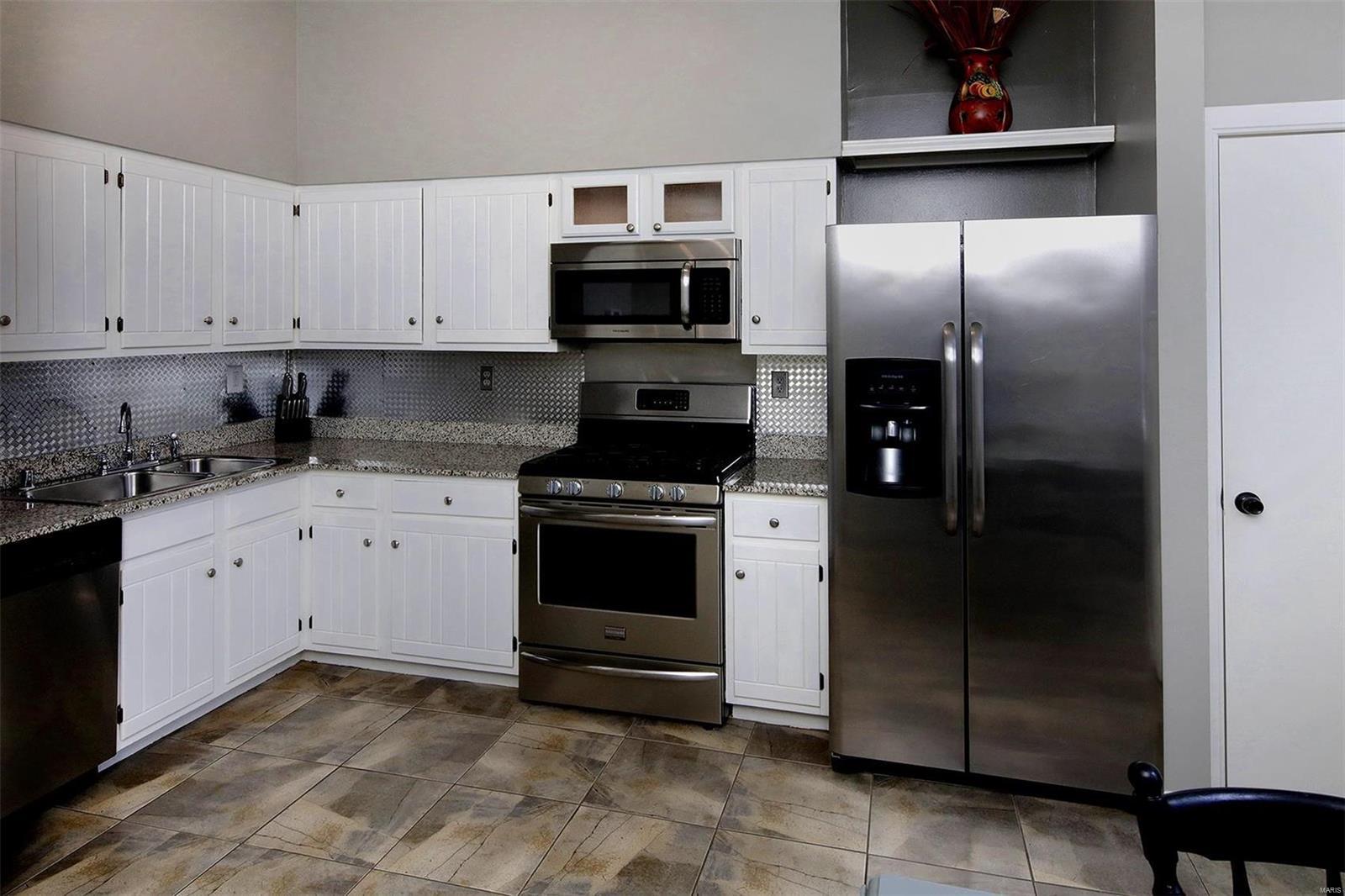 932 Rutger Street St. Louis, MO 63104 - Photo 7 of 17 Gallery Image 7