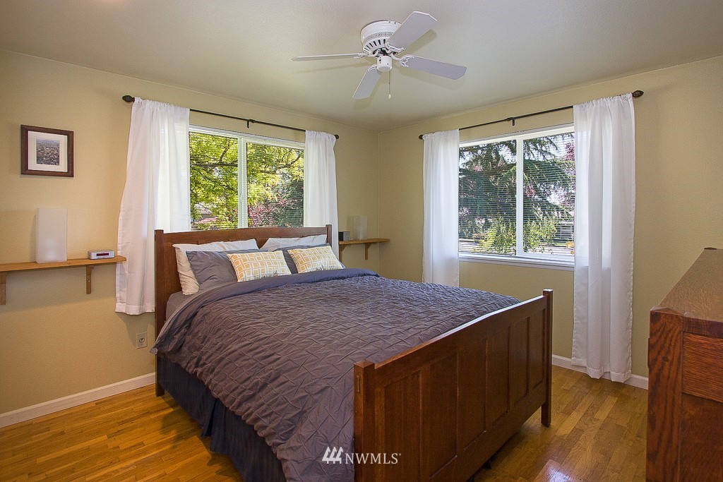 2716 Morris Avenue South Renton, WA 98055 - Photo 12 of 19